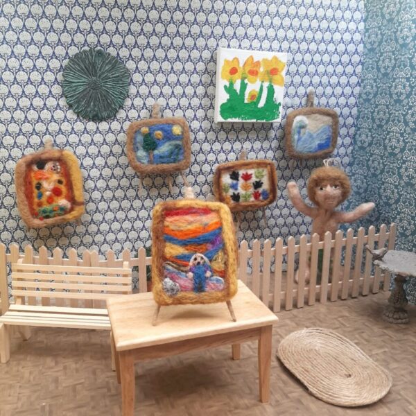 Felt so good - Handmade Felt Marvellous Masterpieces Standing Art Decoration
