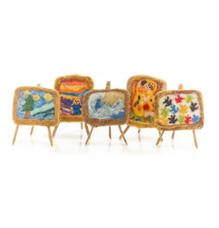 Felt so good - Handmade Felt Marvellous Masterpieces Standing Art Decoration