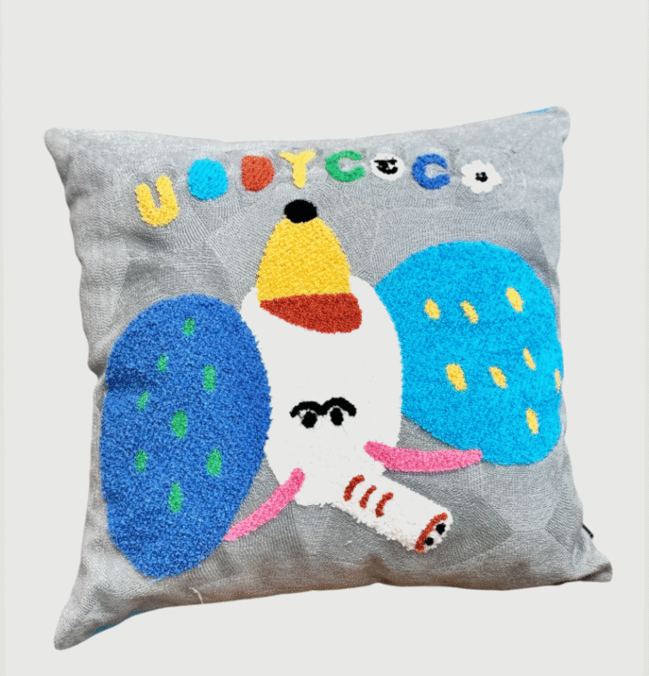 Square Throw Pillow elephant