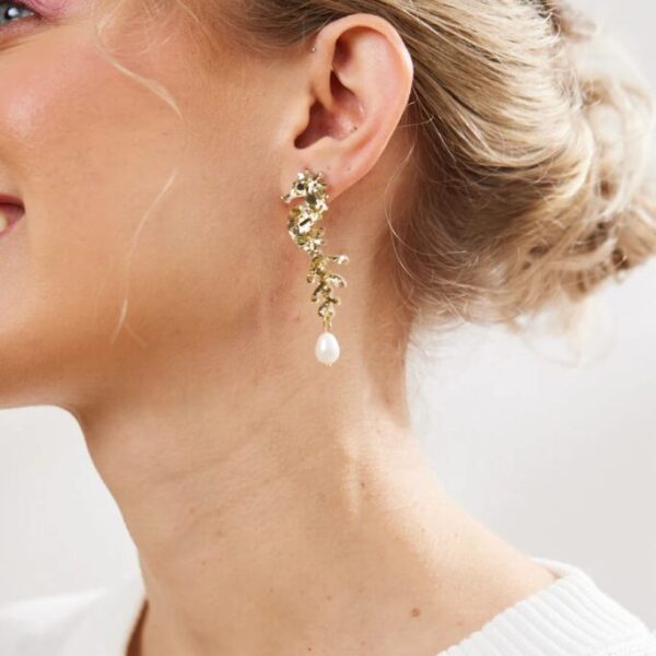 Martha Jean- SEA HORSE + PEARL - GOLD