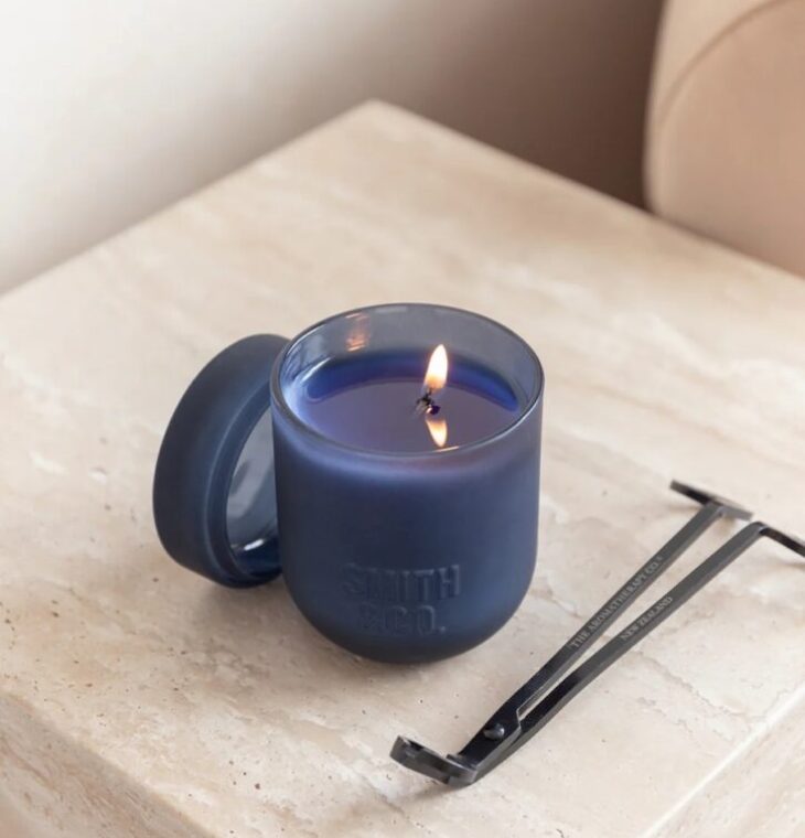 Smith&Co. Smoked Suede & Bergamot
Scented Candle 250g