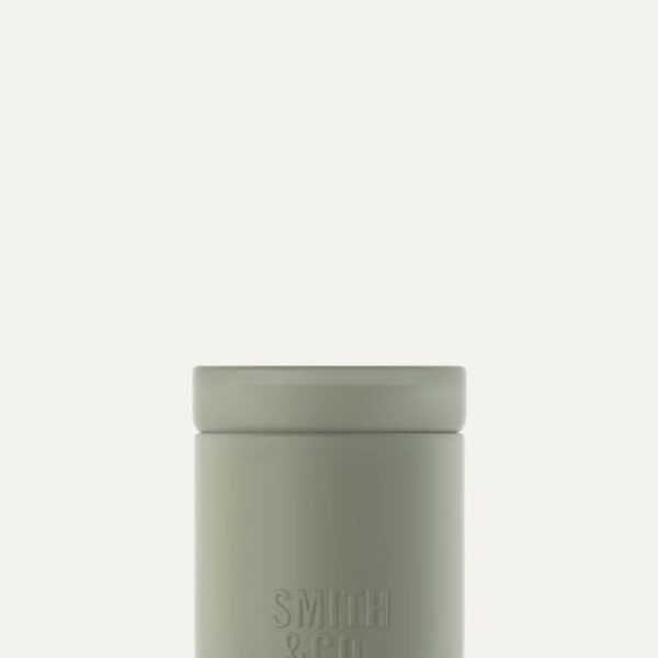 Smith&Co. Amber & Freesia Scented Candle 250g