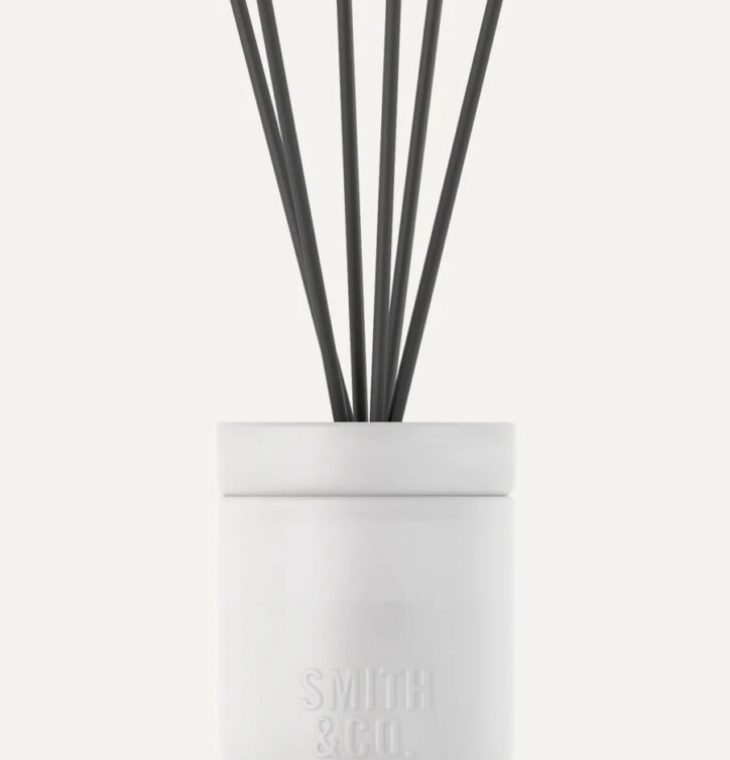Smith&Co. Tonka & White Musk
Reed Diffuser 200ml