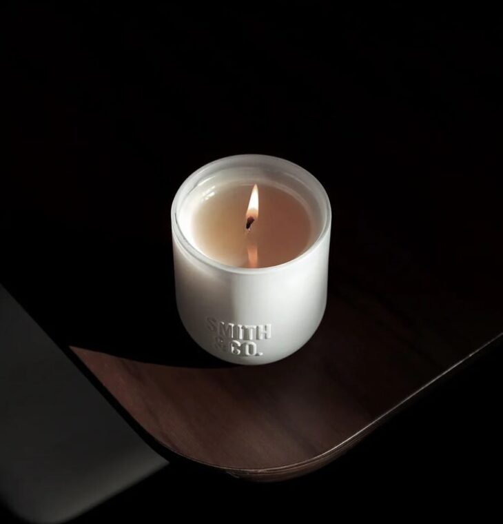 Smith&Co. Tonka & White Musk
Scented Candle 250g