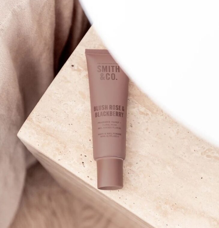 Smith&Co. Blush Rose & Blackberry
Hand & Nail Pomade