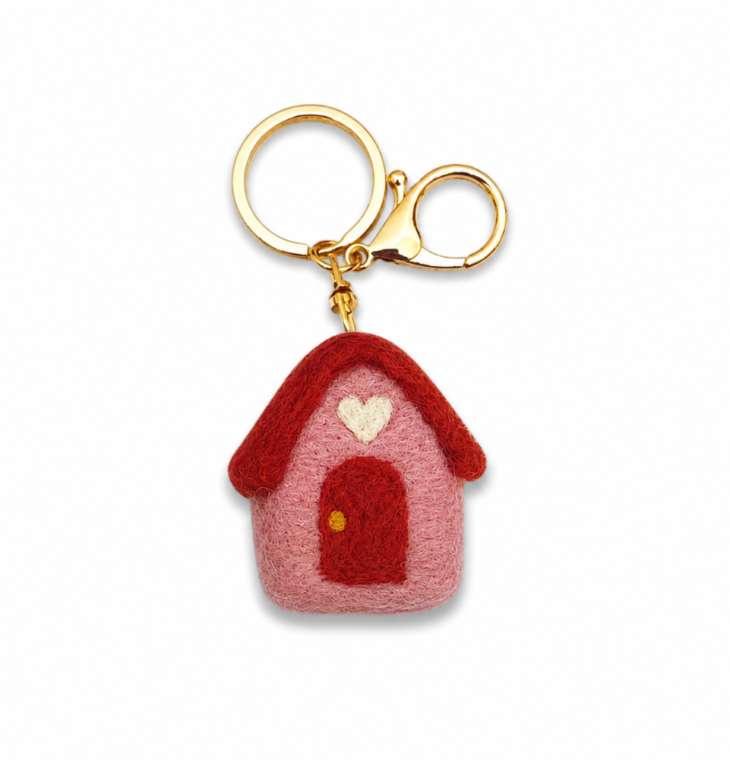 Home Dweller-Felt House Keychain - Pink